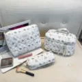 Set of three quilted cosmetic bags with elephant pattern on white background - Small (19*8*6cm) / Bowknot Elephant