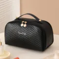 Schwarze gewebte Reise-Kosmetiktasche mit goldenen Reißverschlüssen - Premium Schwarz