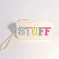Trousse à maquillage en nylon blanc avec écussons colorés STUFF et dragonne pratique - Avec Dragonne / Beige