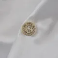 Κομψή στρογγυλή χρυσή μαγνητική καρφίτσα με διαφανή κρύσταλλα και πέτρες marquise σε σατέν - Στρογγυλό / Χρυσό Στρογγυλό