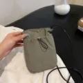 Minimalist army green drawstring nylon mobile phone bag for women crossbody style - 12*18*4 / Urban Minimalist (7.17-H.) / Green