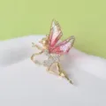 Eleganter goldfarbener Feen-Brosche mit funkelnden Kristallen und rosa Flügeln für Damen - Stil 01 Rosa Engel