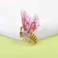 Eleganter Gold-Bienen-Brosche mit rosa Glitzerflügeln und funkelnden Strasssteinen. - Stil 04 Rosa Biene