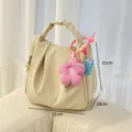 Sac cosmétique nuage froncé beige avec charm de fleur rose, fourre-tout de voyage. - Pendentif Fleur Rose / Beige