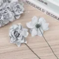 Graue PE künstliche Gardenien Blütenköpfe mit Stielen für DIY Sträuße und Geschenkboxen - Hellgraublau