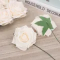 Kunststof PE schuim rozen bloemhoofden met stengels en bladeren voor DIY boeket decoratie. - Champagne
