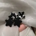 Eleganti fermagli per capelli in acetato marmorizzato bianco e nero per acconciature - Stella Motivo Marmo / Pezzo Singolo / Nero Latte