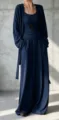 Vista dettagliata di un set 3 pezzi da donna con cardigan blu navy e pantaloni larghi - Taglia S / Top E Pantaloni / Blu scuro