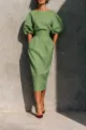 Ensemble élégant vert pour femme avec haut à col bateau bouffant et jupe midi plissée. - Vert