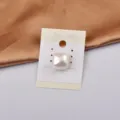 Eleganter quadratischer Perlenmagnet-Broschenstift für Hidschab- und Kleidungssicherung - Quadratischer Stil / Quadratische Perle