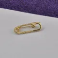Eleganter goldener Sicherheitsnadel-Brosche mit gerippter Textur für Mode-Kleidungsdeko - Zopfmuster-Stil