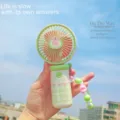 Ventilateur à main portable mignon avec bracelet de perles, mini ventilateur de poche. - 3 vitesses de vent / Carreaux Vert