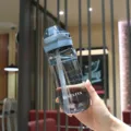Blue lid transparent plastic water bottle with straw and scale, portable student cup variant. - 500ml / Blue