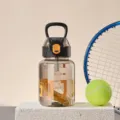 Große Kapazität Kunststoff Wasserflasche tragbare Sport Trinkbecher für Outdoor Fitness. - 700ml / Schwarz