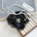Elegante scrunchie in pizzo nero con fiocco in nastro crema accessorio capelli - Elastico Fiocco in Pizzo Nero