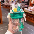 Bottiglia d'acqua in plastica portatile con cannuccia, grande capacità, ideale per studenti. - 24oz / Bianco