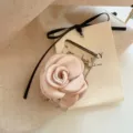 Elegante molletta per capelli con rosa in tessuto beige per acconciature francesi - Rosa Champagne