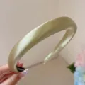 Chic serre-tête rembourré vert menthe élégant pour donner du volume en tissu satiné - Vert