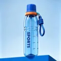 Tragbare Kunststoff Sport Trinkflasche mit Strohhalm und Band fur den Outdoor Einsatz. - Blau