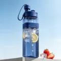 Große quadratische Kunststoff-Strohhalm-Wasserflasche für Sommer Outdoor Sport Fitness Cup - Blau