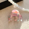 Pince à cheveux moyenne en acétate avec motif marbré pastel coloré et style rétro - Rose Violet Irisé