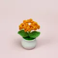 Belle fleur au crochet faite main plante en pot artificielle jolie déco de bureau cadeau. - Produit fini - Plante en pot myosotis couleur caramel