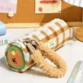 Süßes Karo-Mäppchen mit Plüschgriff und niedlichem Birnen-Katzen-Design für die Schule. - Birnen-Katze / Beige & Kaffee Karo