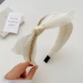 Diadema elegante de malla crema con lazo y detalles de diamantes de imitación moda - Beige