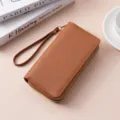 Classico portafoglio da donna in pelle PU marrone con doppia zip e comodo cinturino da polso. - 0506 marrone