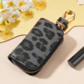 Astuccio per Chiavi Auto in Pelle Stampa Leopardo Nero Cerniera con Gancio Dorato - 9123 Nero grigio