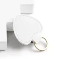 Weißes Herz Leder Schlüsselanhänger Tasche Accessoire in eleganter Optik für Damen und Herren - Weiß