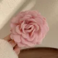 Grande ed elegante fermaglio per capelli a rosa in tessuto rosa per acconciature e accessori moda - Rosa Rosa