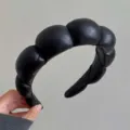 Serre-tête en éponge noire bouffante avec design haut pour coiffures féminines - Noir