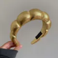 Serre-tête rembourré chic en éponge nuage dorée métallique pour femmes à tête haute - Or