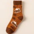 Detailansicht gemütlicher Korallenfleece-Socken mit Truthahnmuster und warmer, dicker Textur - Einheitsgröße / Nr. 7 (Farblock Truthahn Stil)