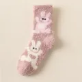Süße rosa flauschige Korallenfleece-Wintersocken mit weißem Hasen-Cartoon-Muster - Hellrosa Hase (3)