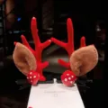Par de pinzas para el pelo con cuernos de reno de Navidad con orejas peludas y setas - Pinzas de Pelo Champiñón Astas Rojas
