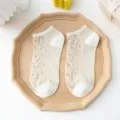 Calzini corti in pizzo crema stile Lolita vintage con punta e tallone in cotone. - Taglia unica / Bianco