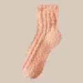 Weiche und dicke Korallenvlies-Wintersocken in Pfirsichrosa für gemütliches Heim - Einheitsgröße / Mandarine