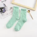 Suaves y acogedores calcetines de dormir de forro polar coral verde menta para mujer - Tallas 39-44 / Bottoms / Verde Lago
