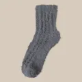 Dicke graue Korallenvlies-Socken für Winterwärme und gemütliches Schlafen zu Hause - Einheitsgröße / Dunkelgrau