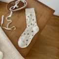 Cozy Japanese style floral knit cotton socks for women in cream beige for autumn/winter. - One Size / Rose (Oatmeal Floral)