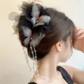 Pince à cheveux papillon en cristal élégante avec de délicats glands en perles pour mariée - Pince Papillon en Maille avec Gland - Noir (24#)