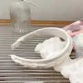 Elegante witte parel gevlochten haarband met hoog ontwerp voor een luxe dames uitstraling - Broken Wit