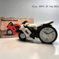 Sveglia creativa a forma di motocicletta bianca per comodino di studenti e decoro - Stile Auto da Corsa / 20x11.5x7cm (207g) / Bianco