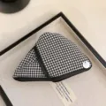 Élégante pince à cheveux triangulaire en tissu à carreaux noir et blanc pour chignons - Pince Triangle Petit Plaid / 13.5cm / Petit Quadrillage Noir Blanc