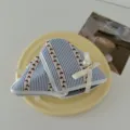 Pince à cheveux triangulaire en tissu à rayures bleues et blanches avec nœud en perle élégant - Style Nœud Rayé Perle Artificielle / 13.5cm / Bleu
