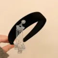 Serre-tête en velours noir élégant avec glands en argent de style néo-chinois - Gland Argenté d'un Côté / Noir