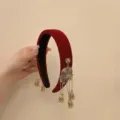 Serre-tête en velours rouge foncé style chinois avec glands de cloches ethniques - Rond Doré des Deux Côtés / Rouge