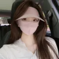 Masque de protection solaire intégral rose avec large bord pour la protection UV extérieure - Style à Capuche et Large Bord / Rose